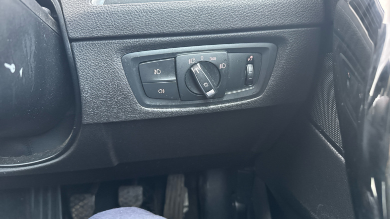 BMW 2 Series 218i Sport 2dr [Nav] Petrol Coupe